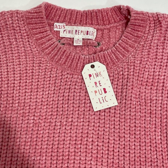 Pink Republic Juniors' Pink Sweater - Picture 2 of 9